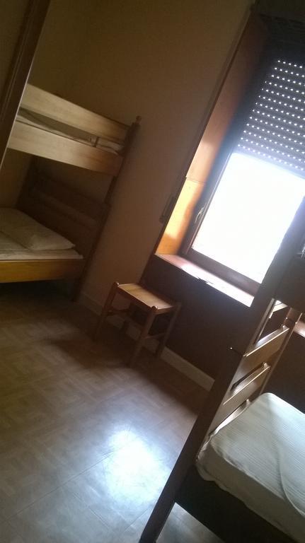 Ostello Mergellina Aig Hostel Наполи Стая снимка